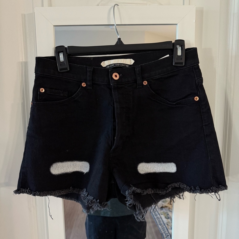 Women’s Off White Denim Shorts Size 27 Color Black White - Picture 2 of 6